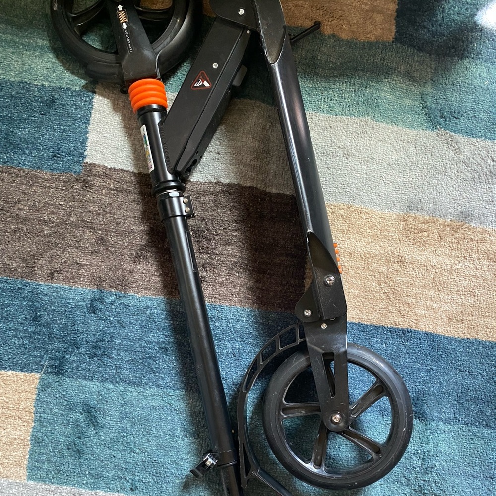 Adult/Teen Kick- Push Scooter